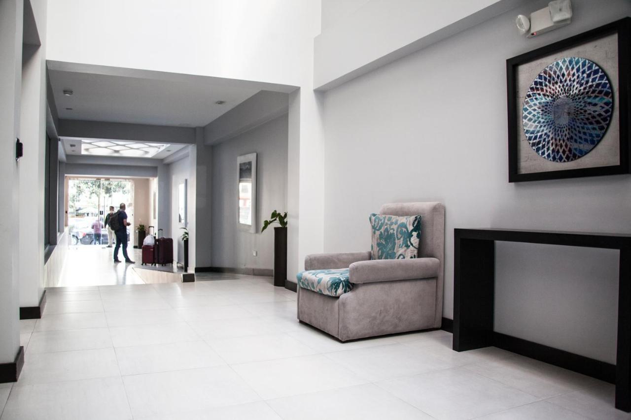 Deluxe Apartment Metroplaza Кито Экстерьер фото